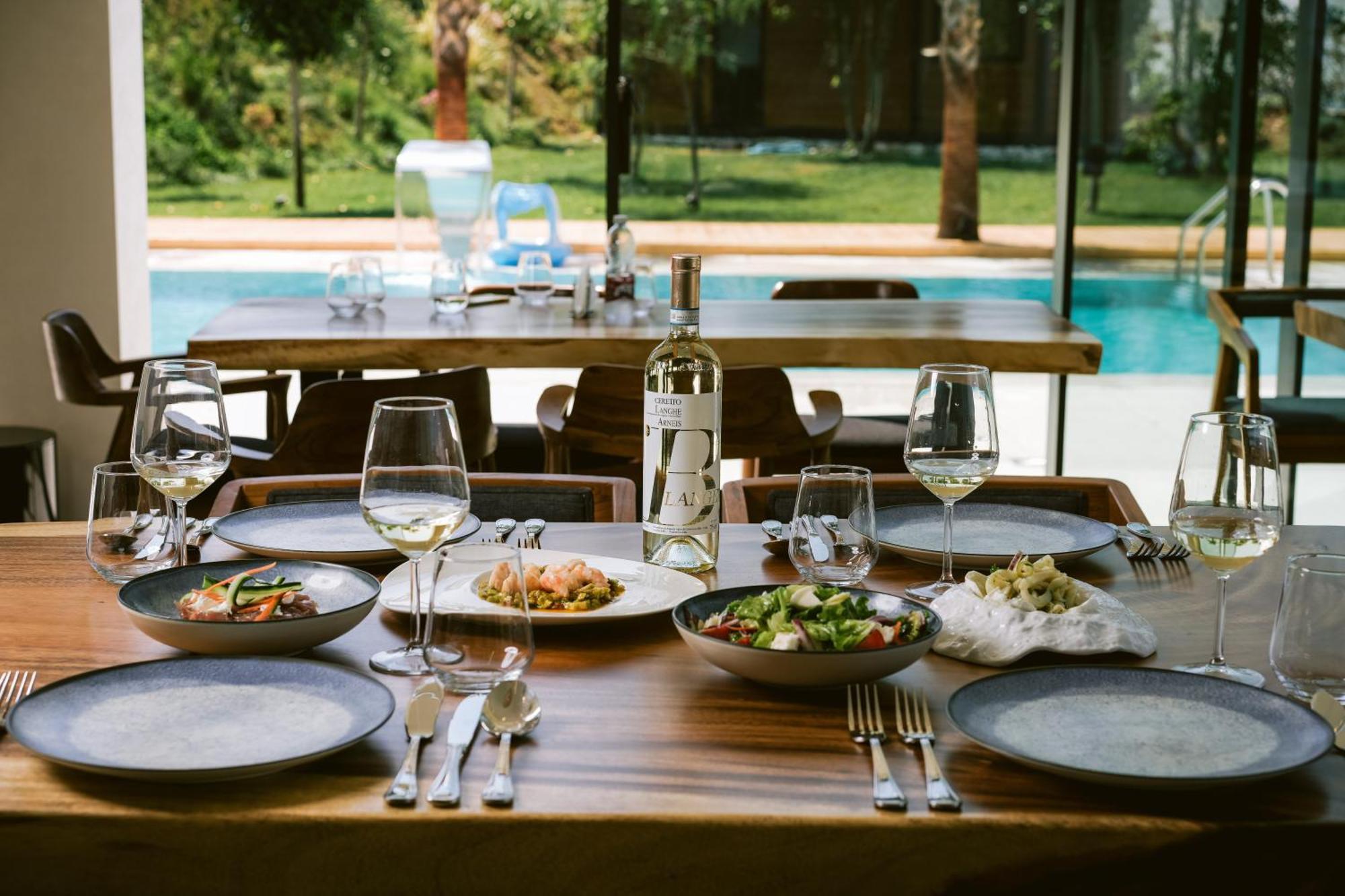 Euro Hotel Ksamil Bagian luar foto