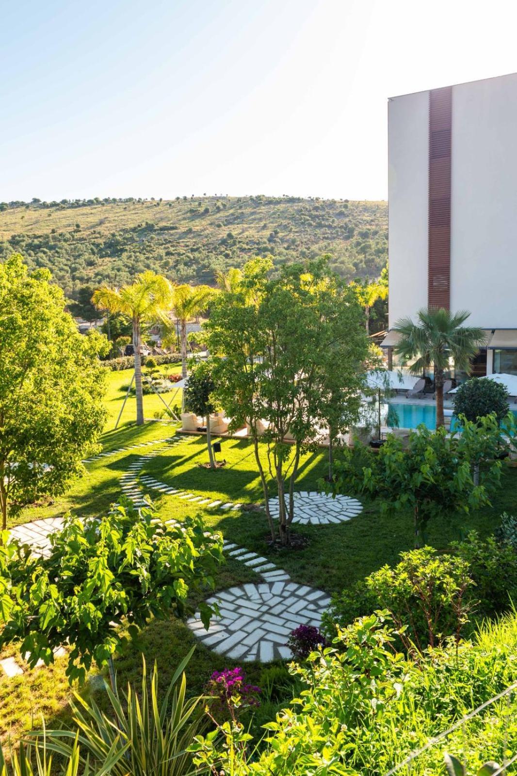 Euro Hotel Ksamil Bagian luar foto