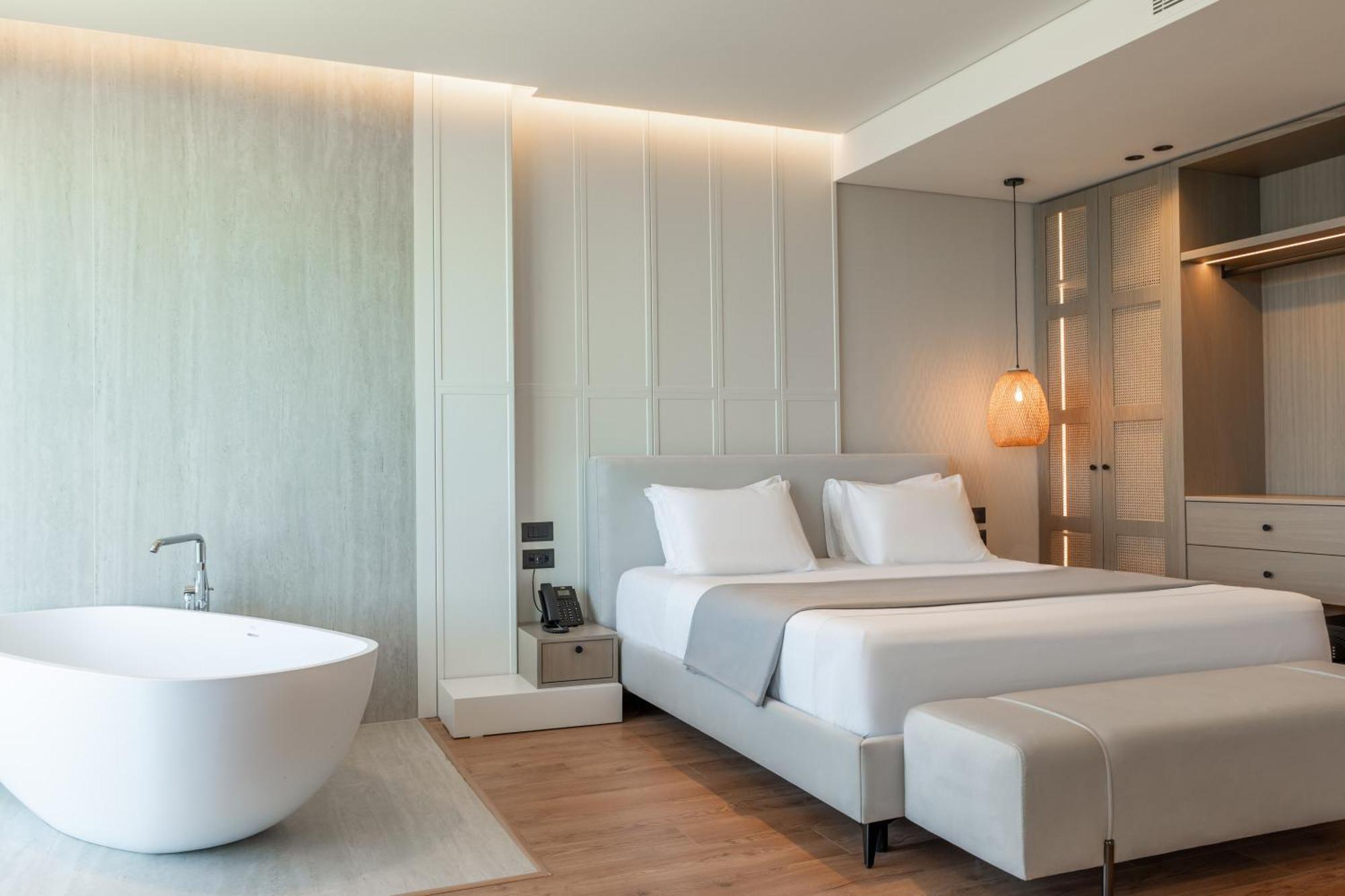 Euro Hotel Ksamil Bagian luar foto
