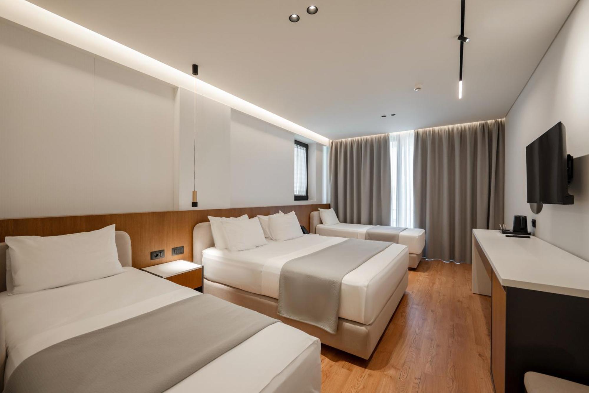 Euro Hotel Ksamil Bagian luar foto