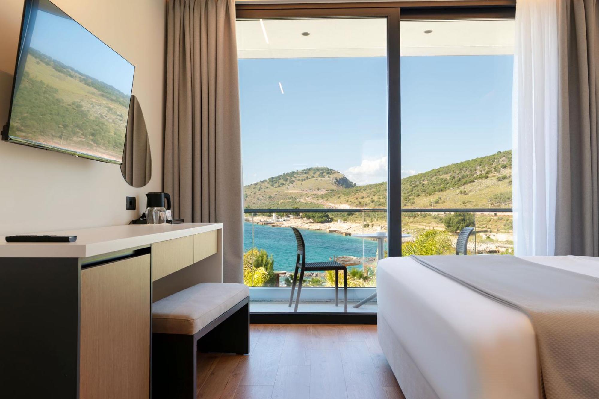 Euro Hotel Ksamil Bagian luar foto