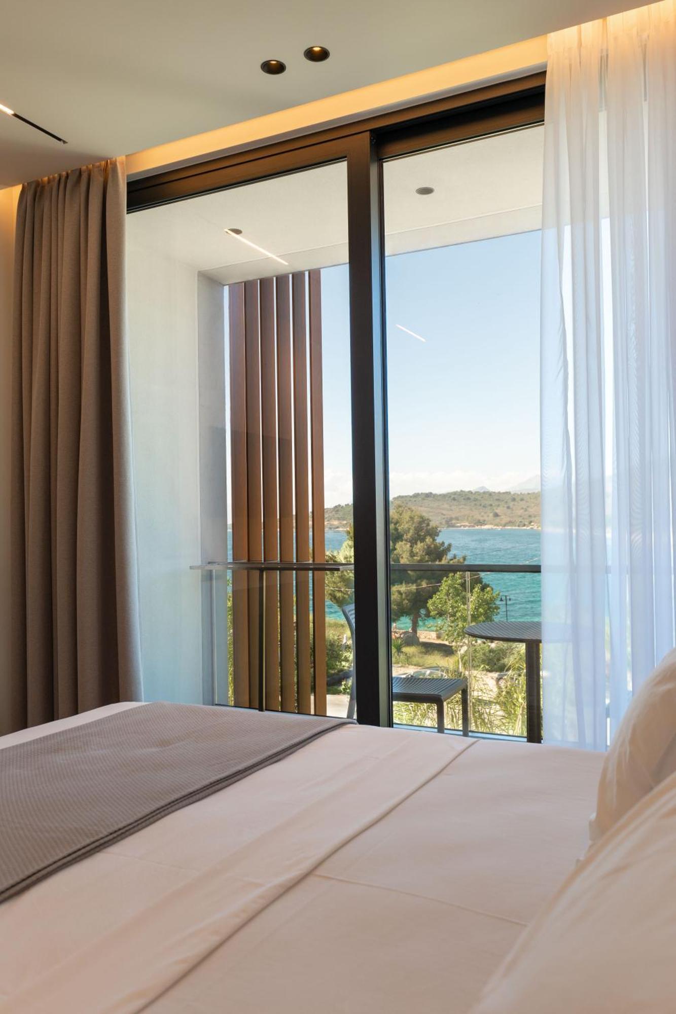 Euro Hotel Ksamil Bagian luar foto